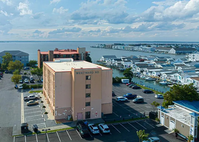 Walk To The & Boardwalk! 2 Bdr Family Condo!