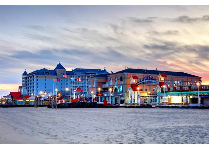 Walk To The & Boardwalk! 2 Bdr Family Condo!